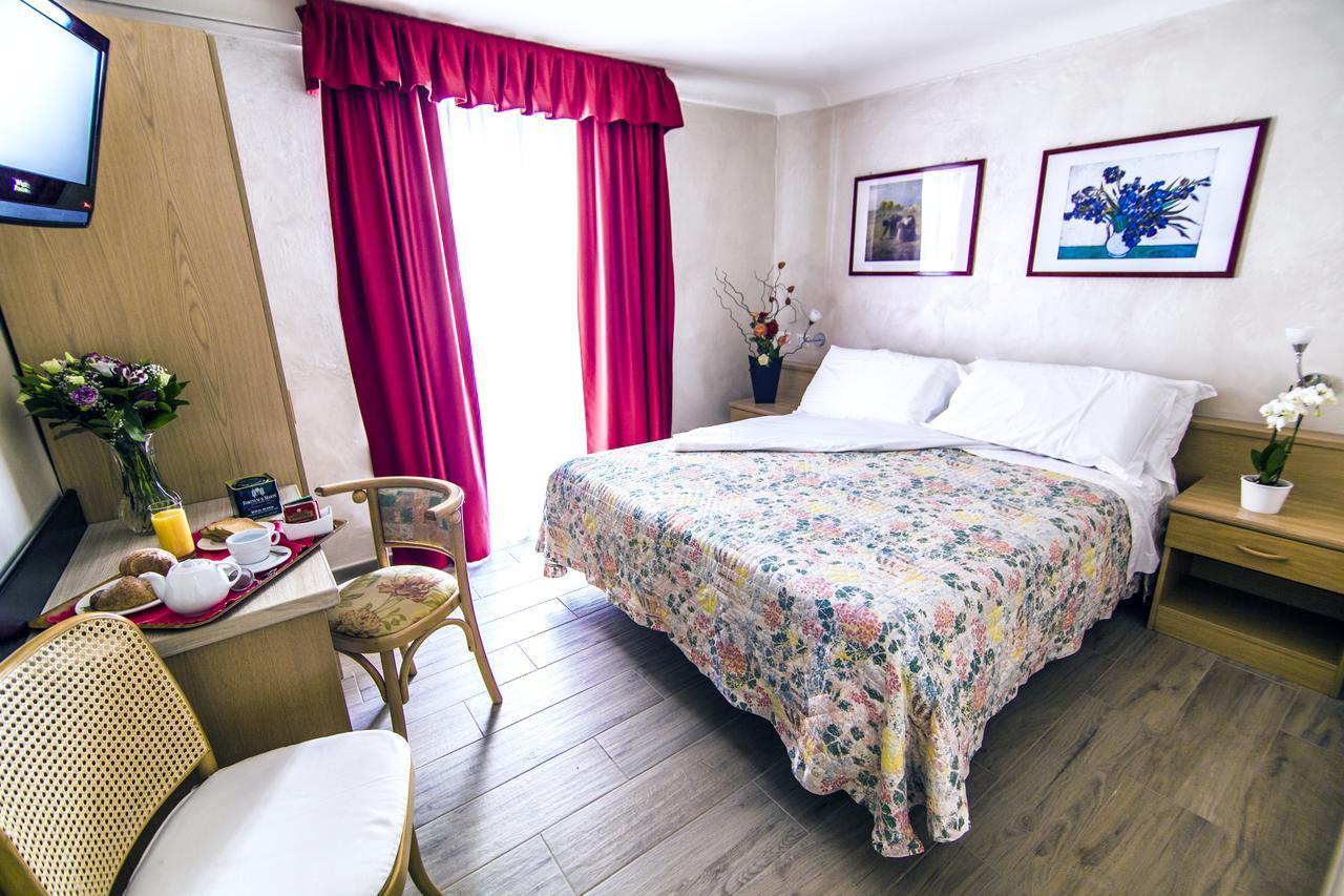 Hotel Centro 托雷佩利切 外观 照片