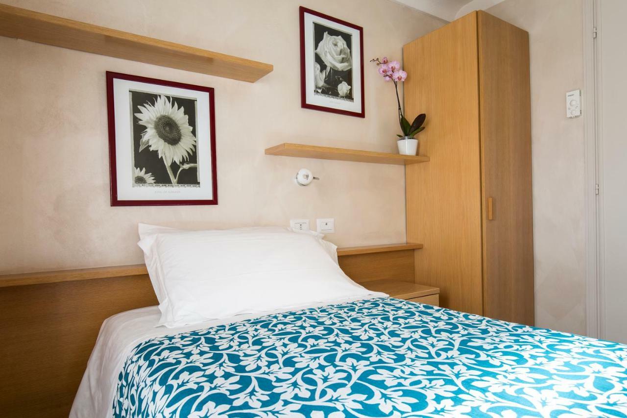 Hotel Centro 托雷佩利切 外观 照片